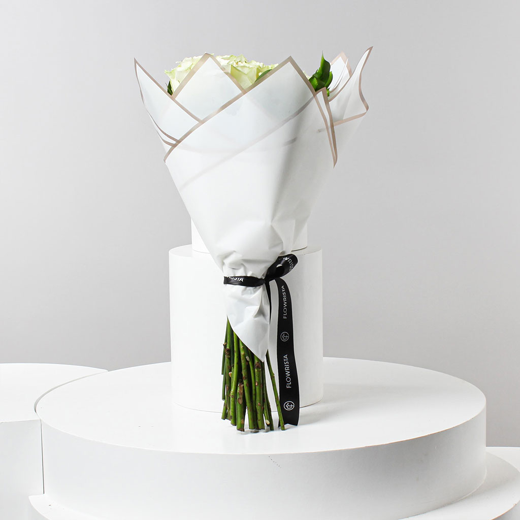 product-image-White Roses Bouquet – 20 Stems
