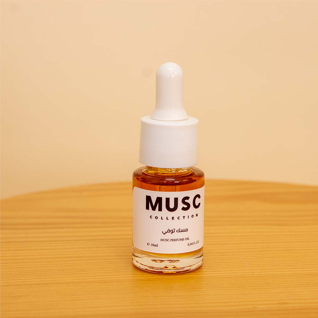 product-image-MUSC Toffee Musk Oil 10ml & White Roses Vase