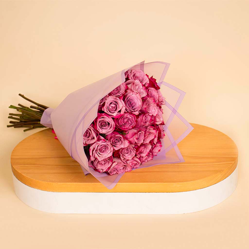 product-image-باقة من 30 وردة أرجوانية داكنة
