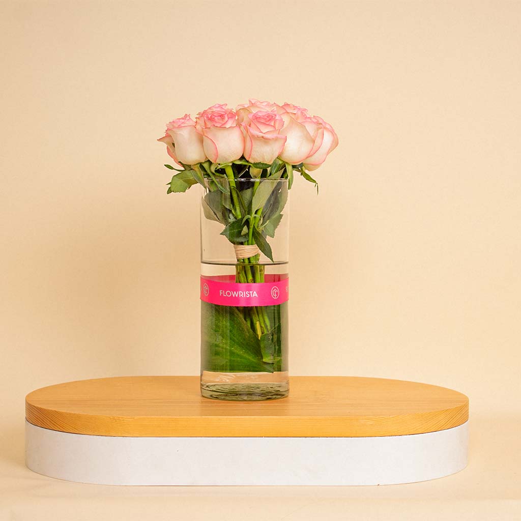 product-image-Flowrista | Light Pink Flowers Vase – 15 Stems