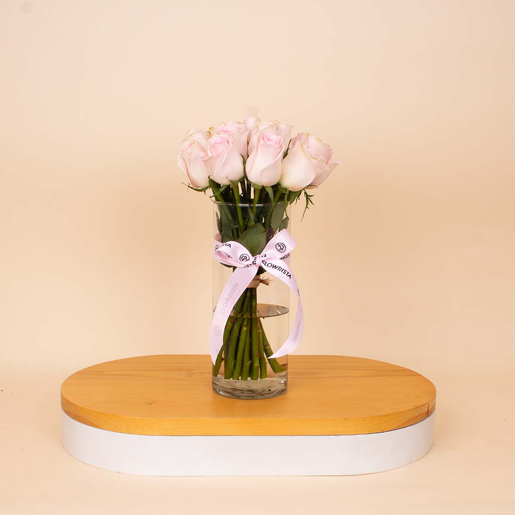 product-image-Veloor Nala Scarf & Pink Roses Vase