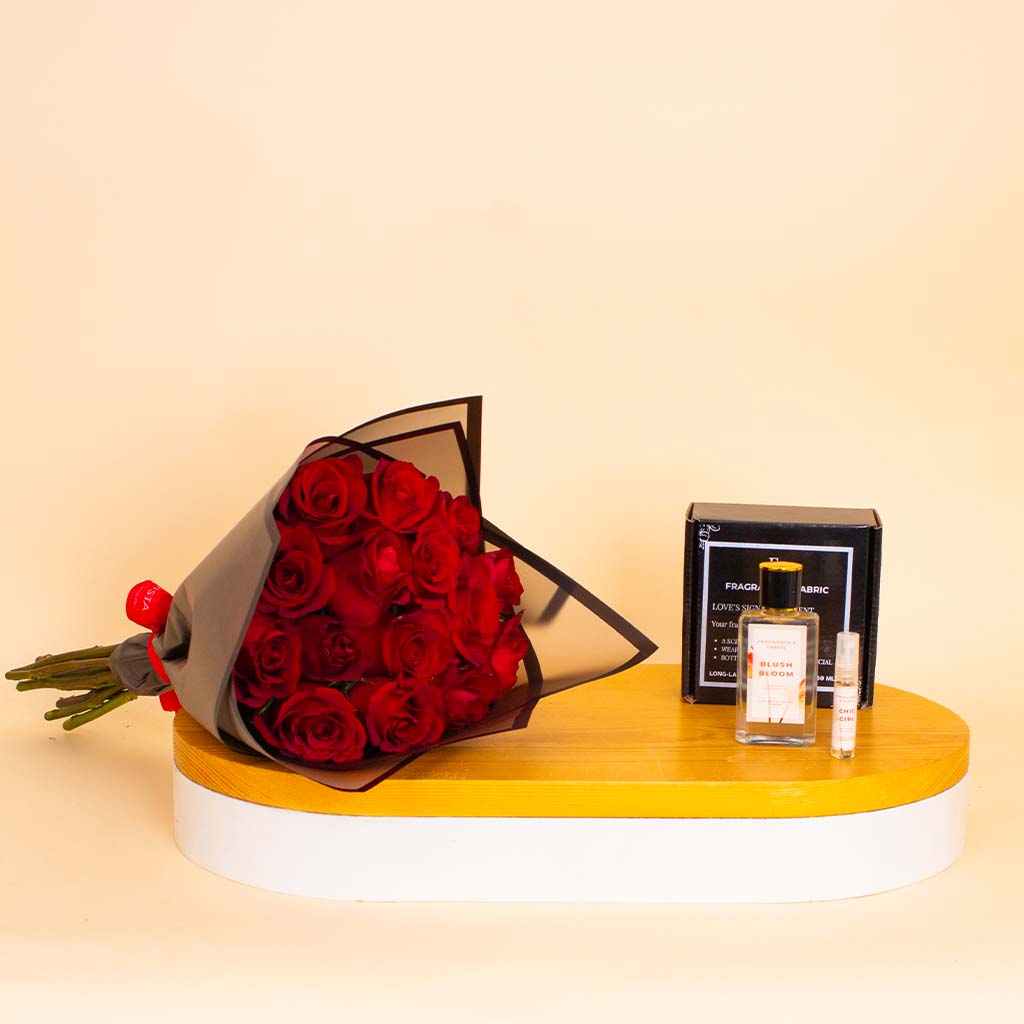 Flowrista Online Flowers Shop عطر فراغرانس آند فابريك بلَش بلوم للنساء وباقة من الورود الحمراء