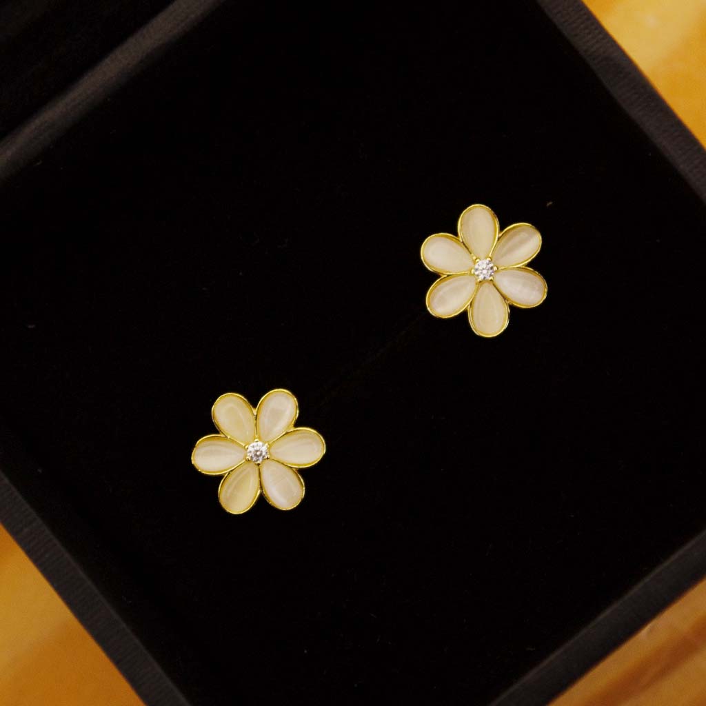 product-image-Markiz Sterling Silver Flower Earrings