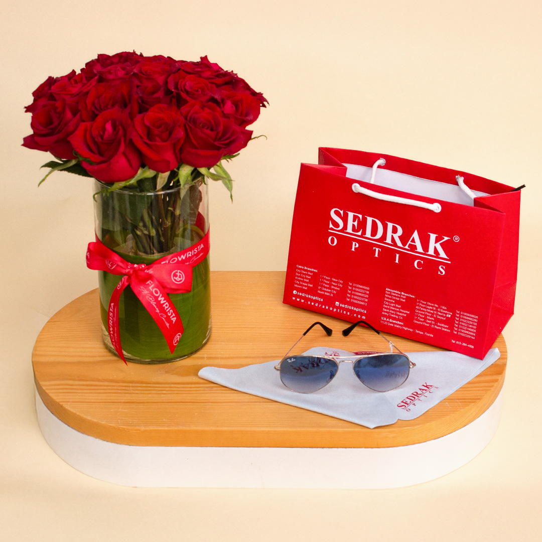 product-image-Ray-Ban Sunglass with Silver Frame & Gradient Lenses and 15 Red Roses Vase
