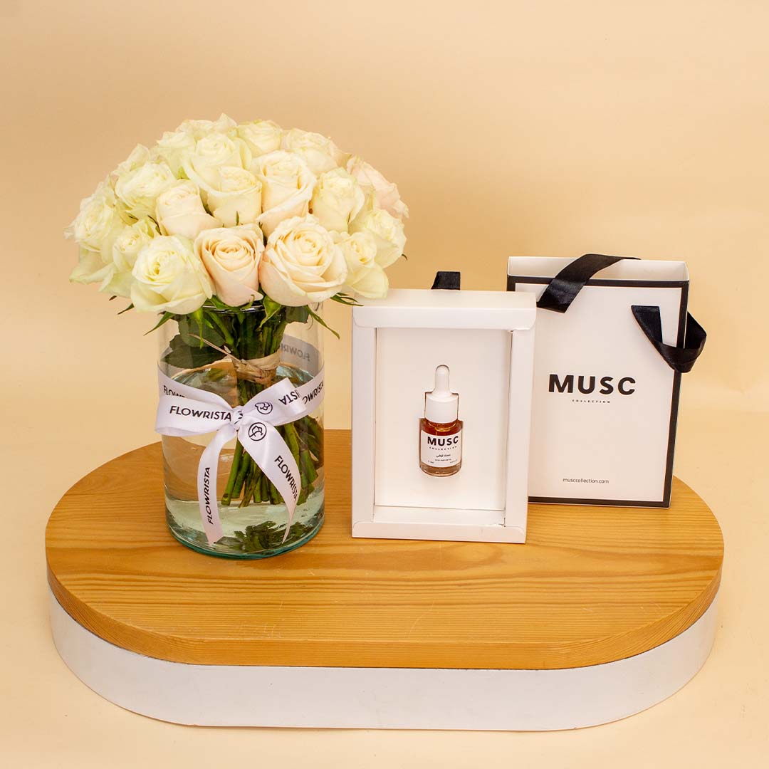 product-image-MUSC Toffee Musk Oil 10ml & White Roses Vase