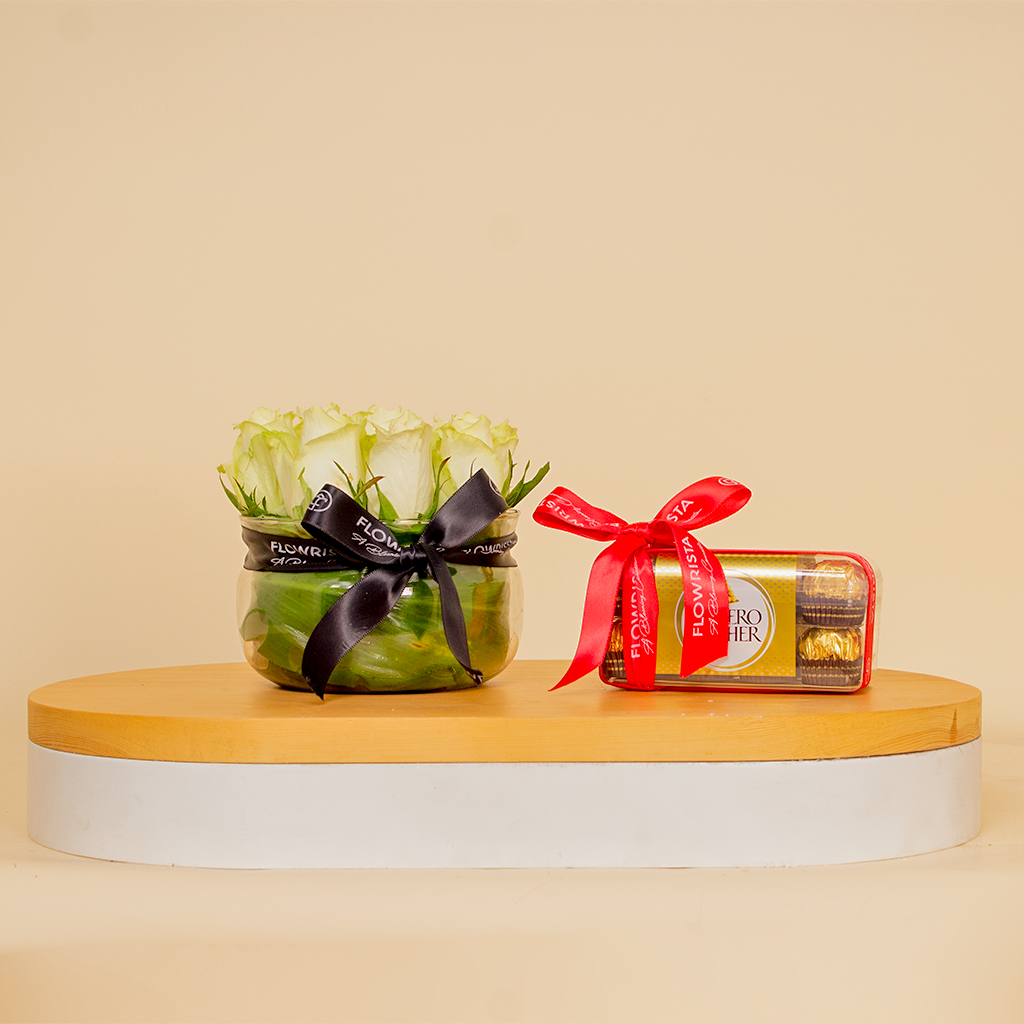 product-image-White Roses Vase with Ferrero Rocher Chocolates