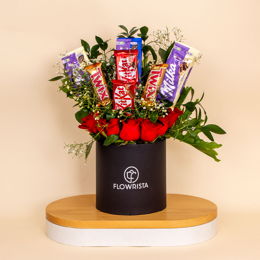 Flowrista Online Flowers Shop Red Roses with Chocolate Box