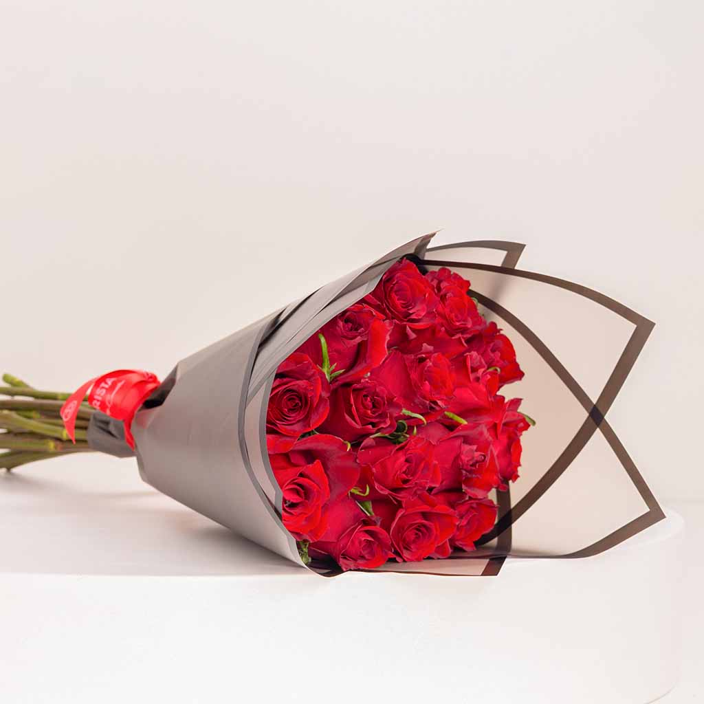 product-image-Patchi Tin Box of 22 Pieces | Red Roses Hand Bouquet