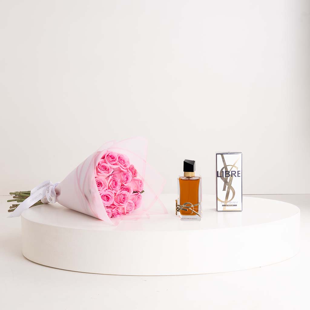 Flowrista Online Flowers Shop عطر إيف سان لوران ليبر لو بارفان 90 مل وباقة زهور ريفايفل 15 وردة