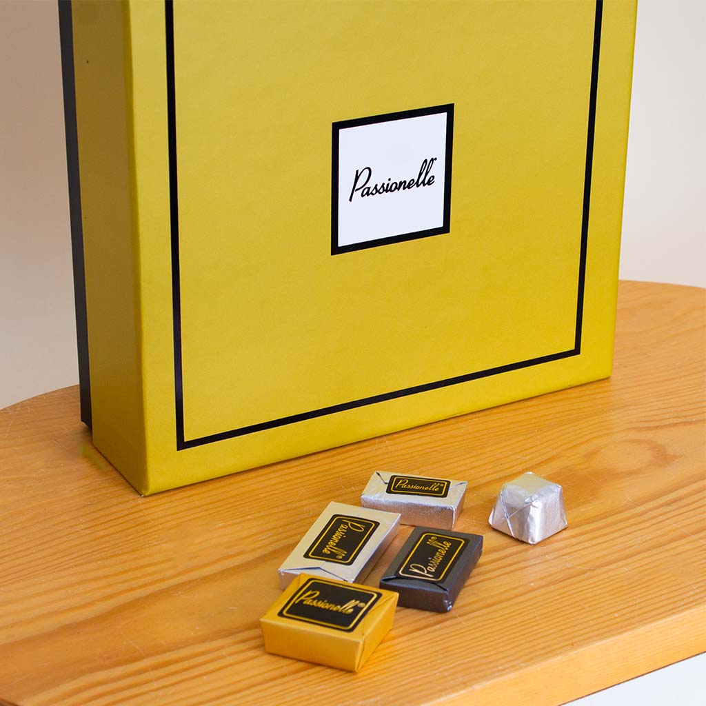 product-image-Passionelle Golden Chocolate Box