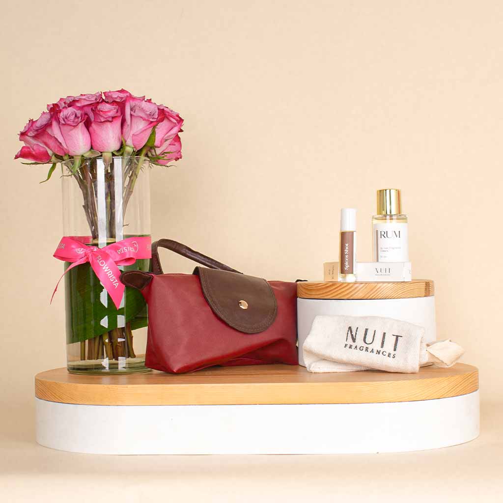 Flowrista Online Flowers Shop Nuit Fragrances Rum And 15 Roses Vase