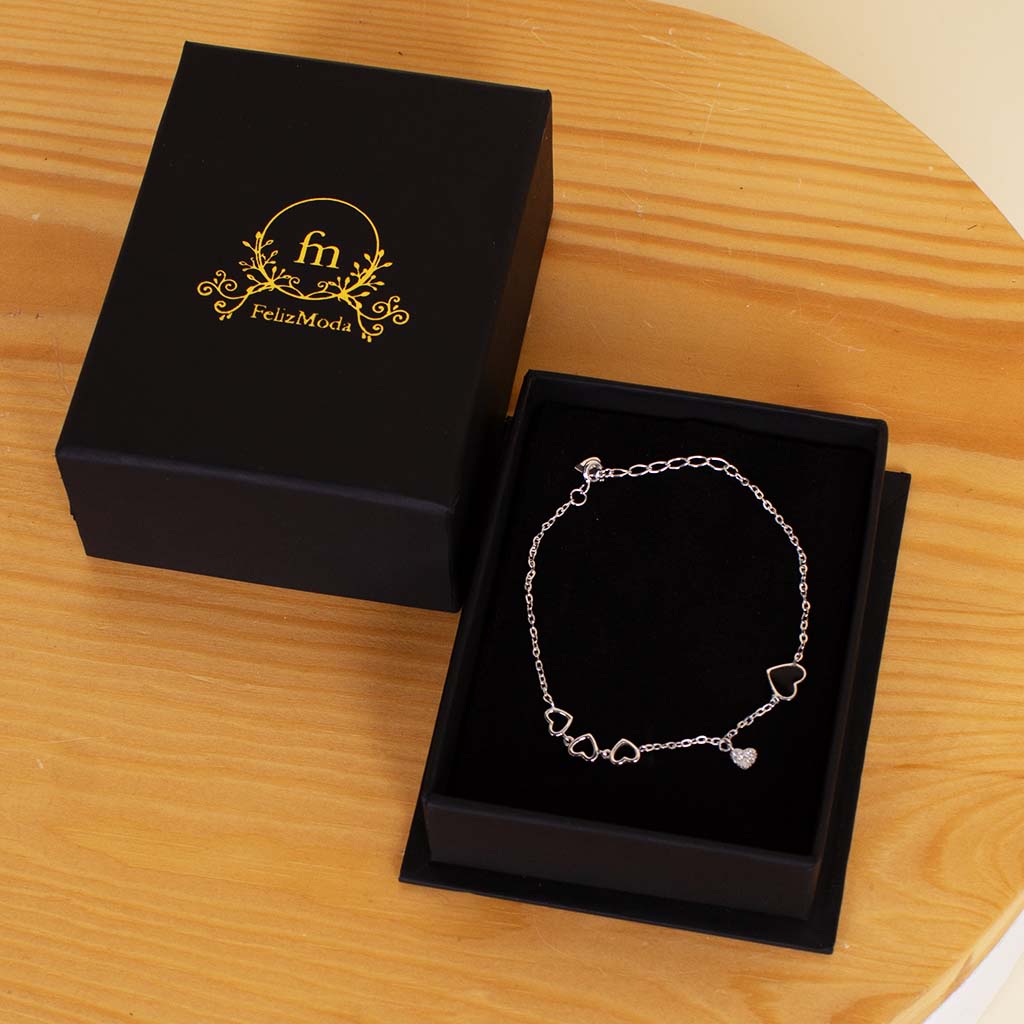 Flowrista Online Flowers Shop Felizmoda Silver bracelet with black heart and 3 side small hearts