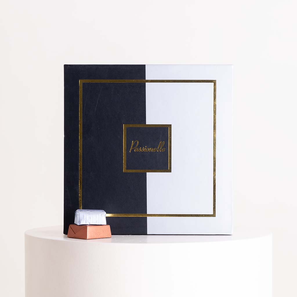 product-image-Passionelle Deluxe Box