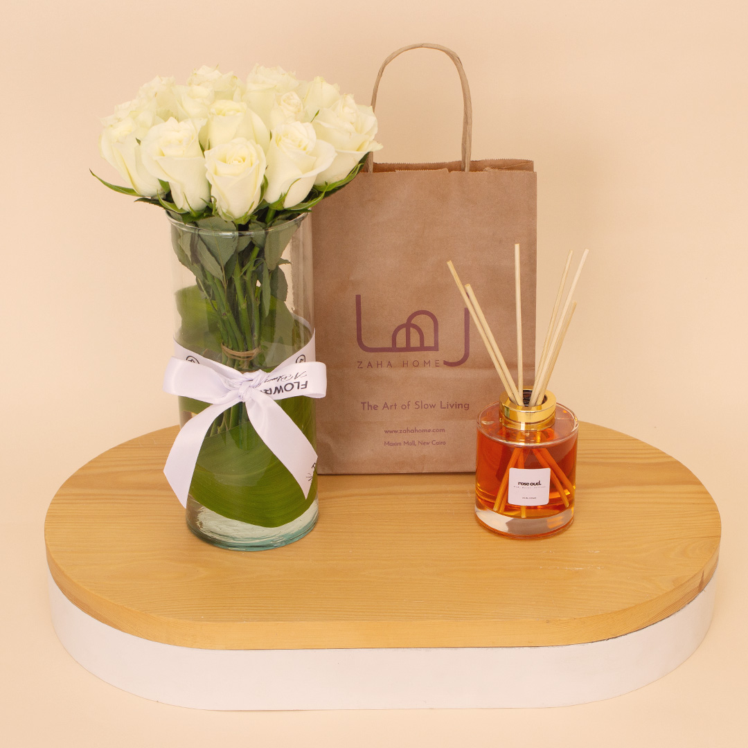 product-image-Zaha Home "Rose Oud" Reed Diffuser & 15 White Roses Vase