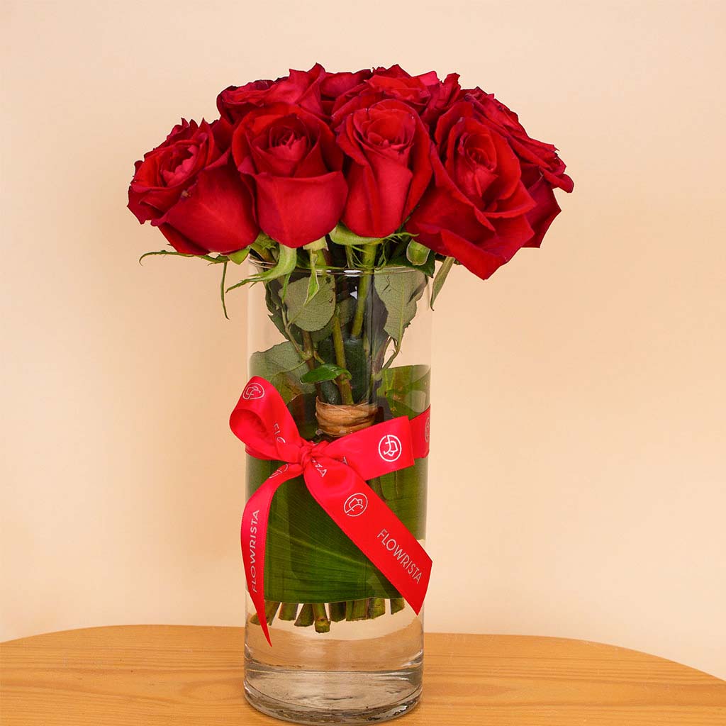 product-image-Joviality Strawberry Seduction Kit & Red Roses Vase