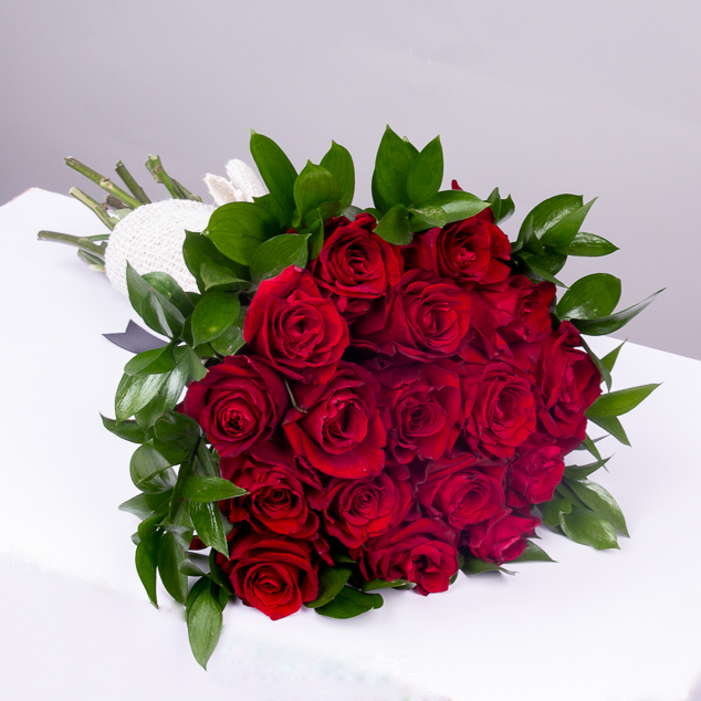 product-image-Flowrista Hand Bouquet – Red Roses