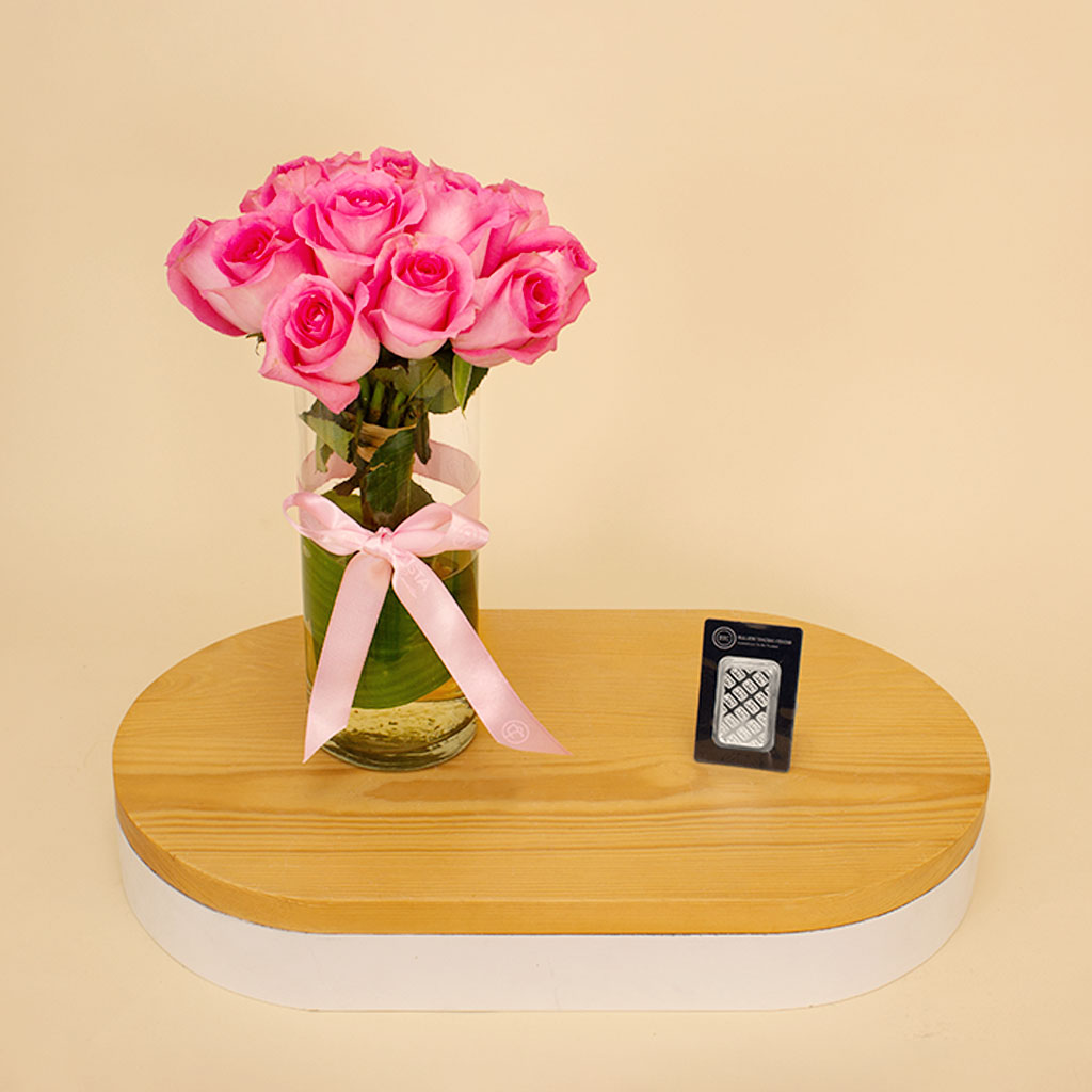product-image-BTC 31.10g Silver Ingot with Vase of 15 Pink Roses
