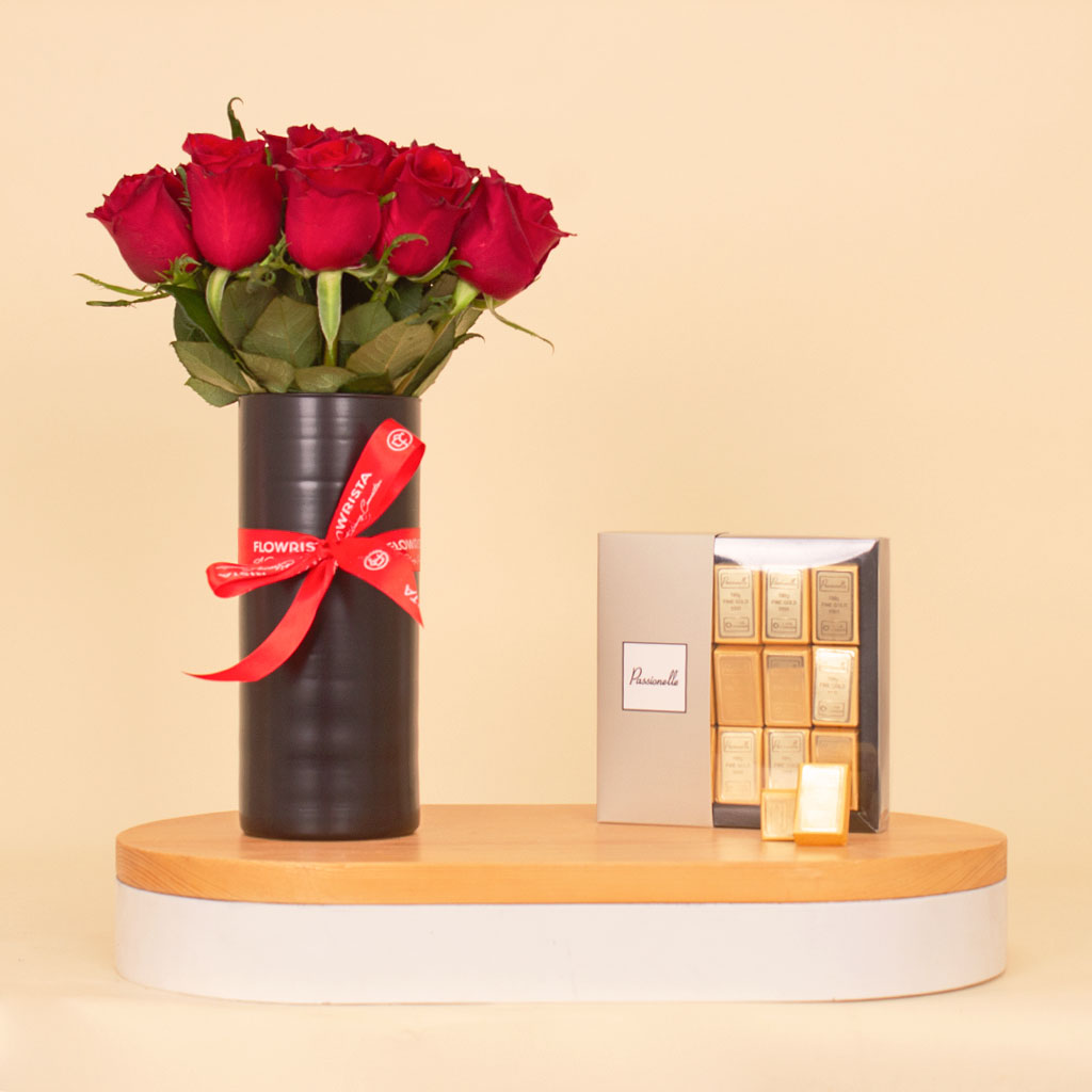 Flowrista Online Flowers Shop Passionelle Gold Ingot Box And Red Roses Vase