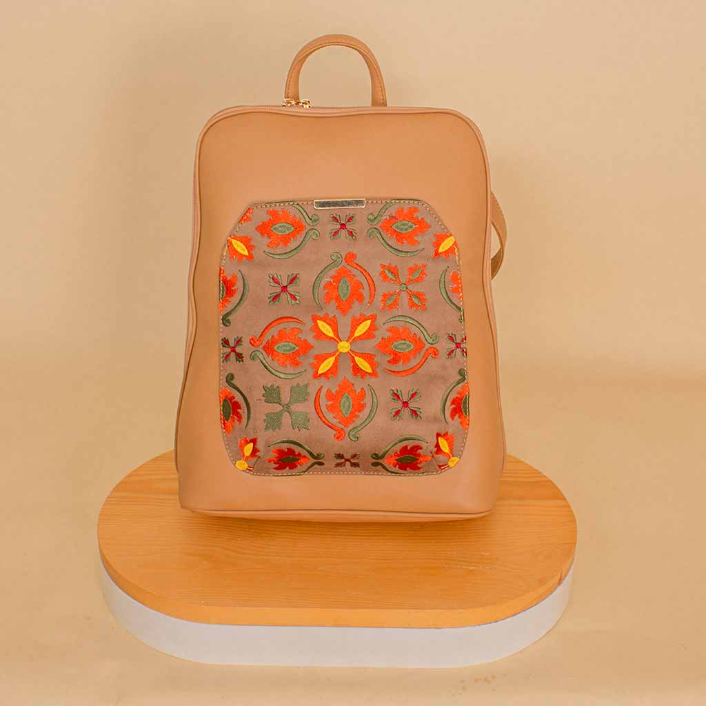 product-image-Pavo Laptop Bag with Floral Embroidery - Beige