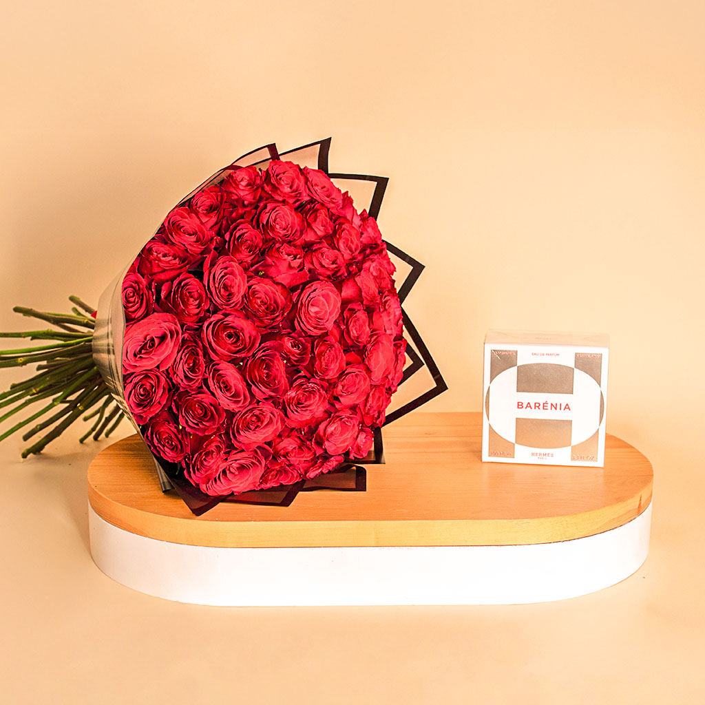 product-image-Hermès Barenia Essence 100ml with Hand Bouquet of 50 Red Roses