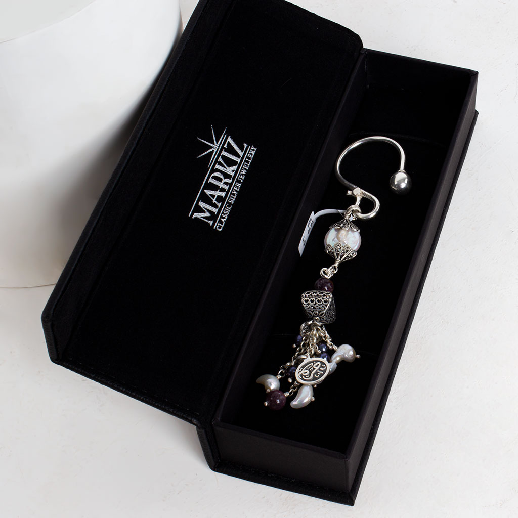 product-image-Markiz Jewelry | Stone Medallion