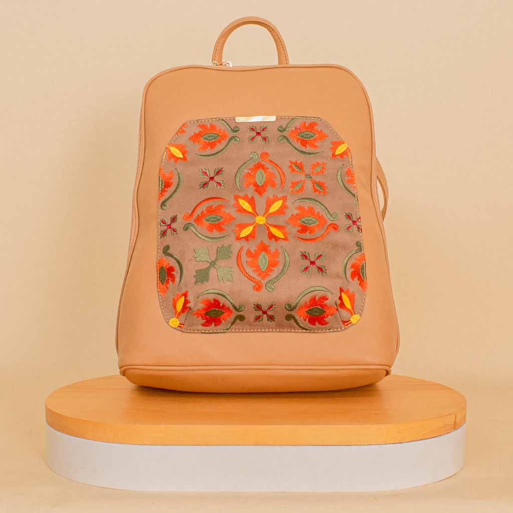 product-image-Pavo Laptop Bag with Floral Embroidery - Beige