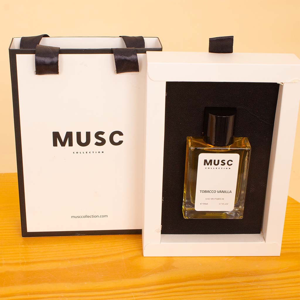 product-image-MUSC Tobacco Vanille 50ml & Red Roses Vase