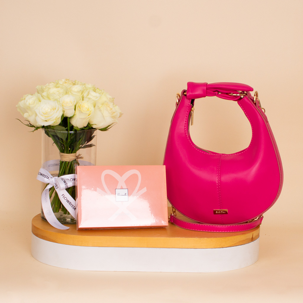 product-image-Alamki Bella Fuchsia Bag & Passionelle Mini Mellow Chocolate & White Roses Vase