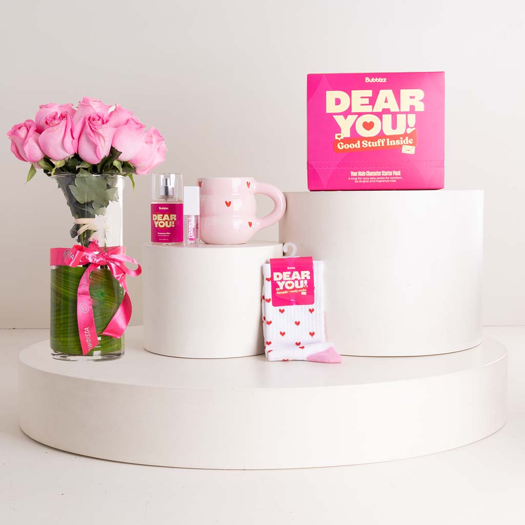 Flowrista Online Flowers Shop مجموعة هدايا بابلز دير يو مع باقة من الورود الوردية