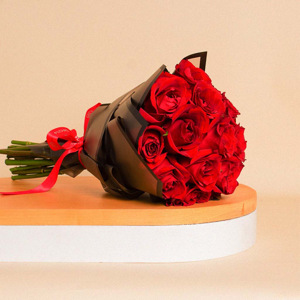 product-image-بوكية الورد الأحمر الحب | 20 وردة حمراء