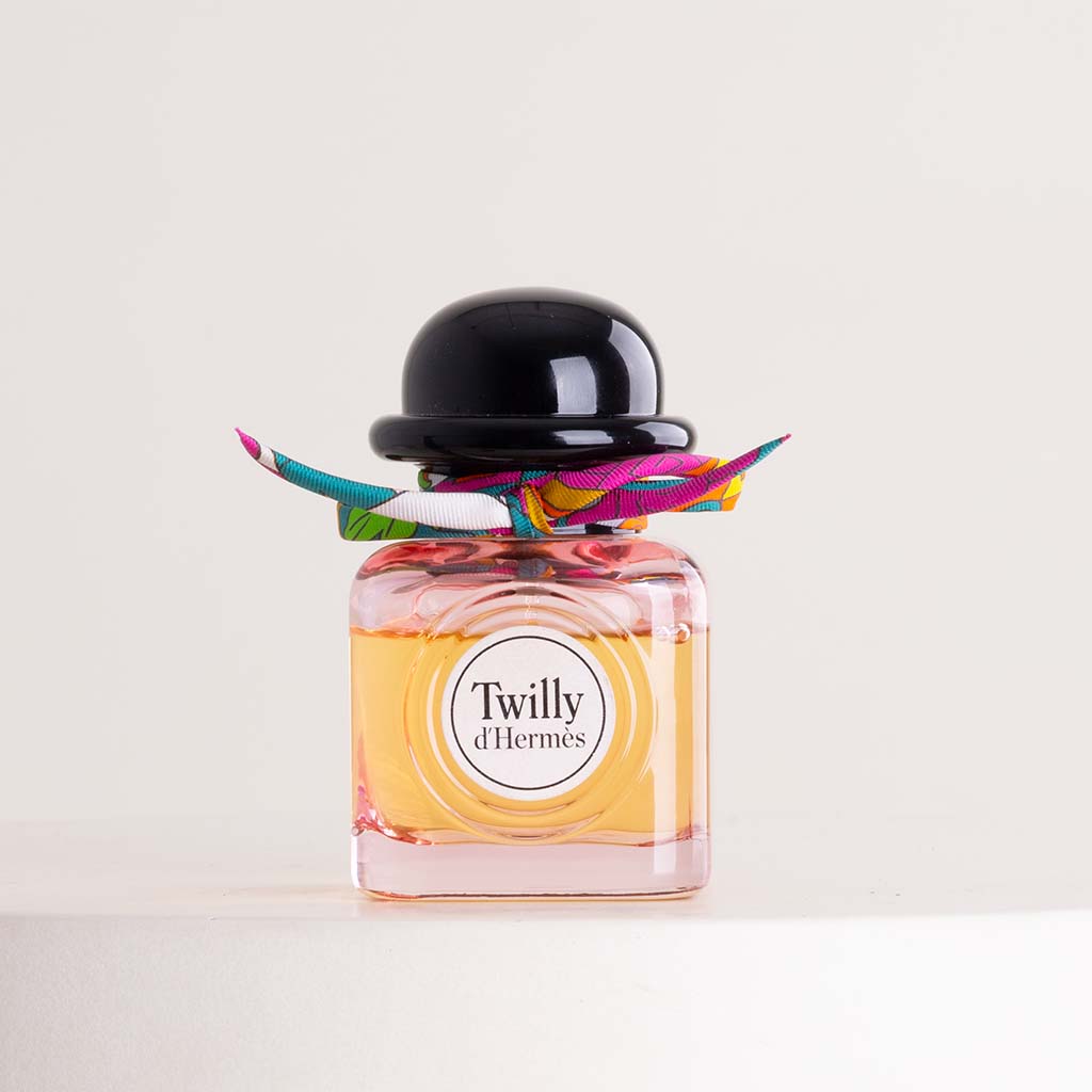 product-image-Hermès Twilly d’Hermès Eau de Parfum 85ml & 15 Revival Roses Hand Bouquet