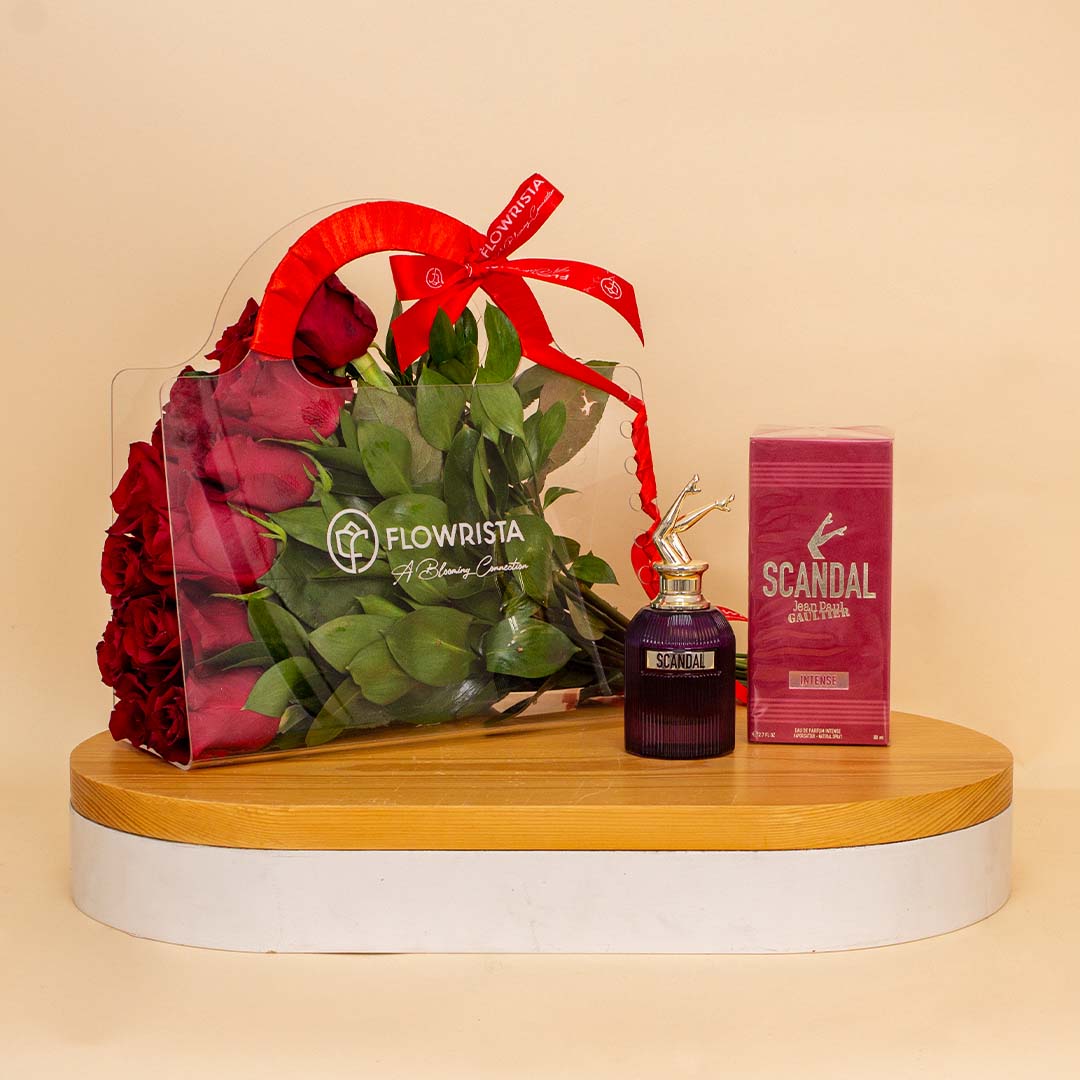 product-image-Scandal Intense Eau de Parfum & 12 Red Roses Bag