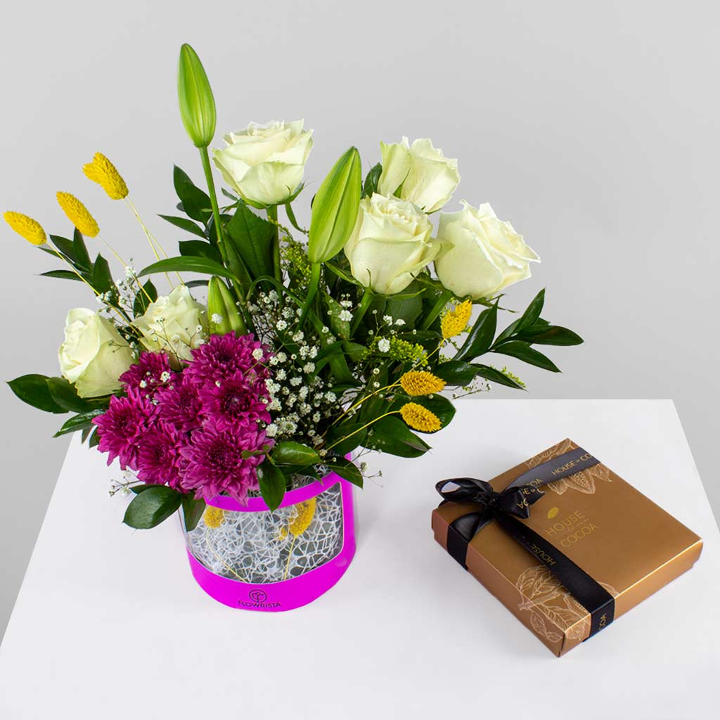 Flowrista Online Flowers Shop House of Cocoa Chocolate Box 16pieces and 6white roses 