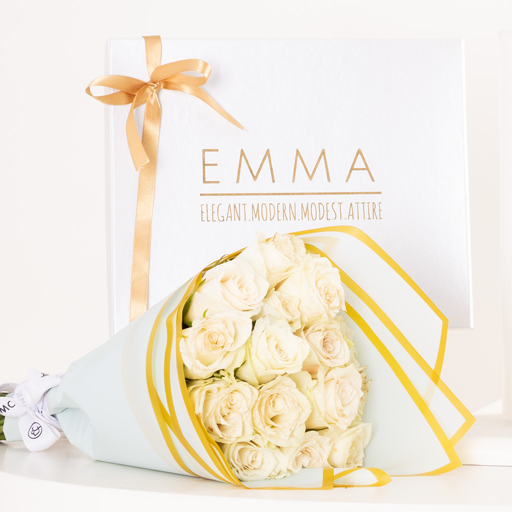 product-image-EMMA Sierra Scarf & White Roses Bouquet