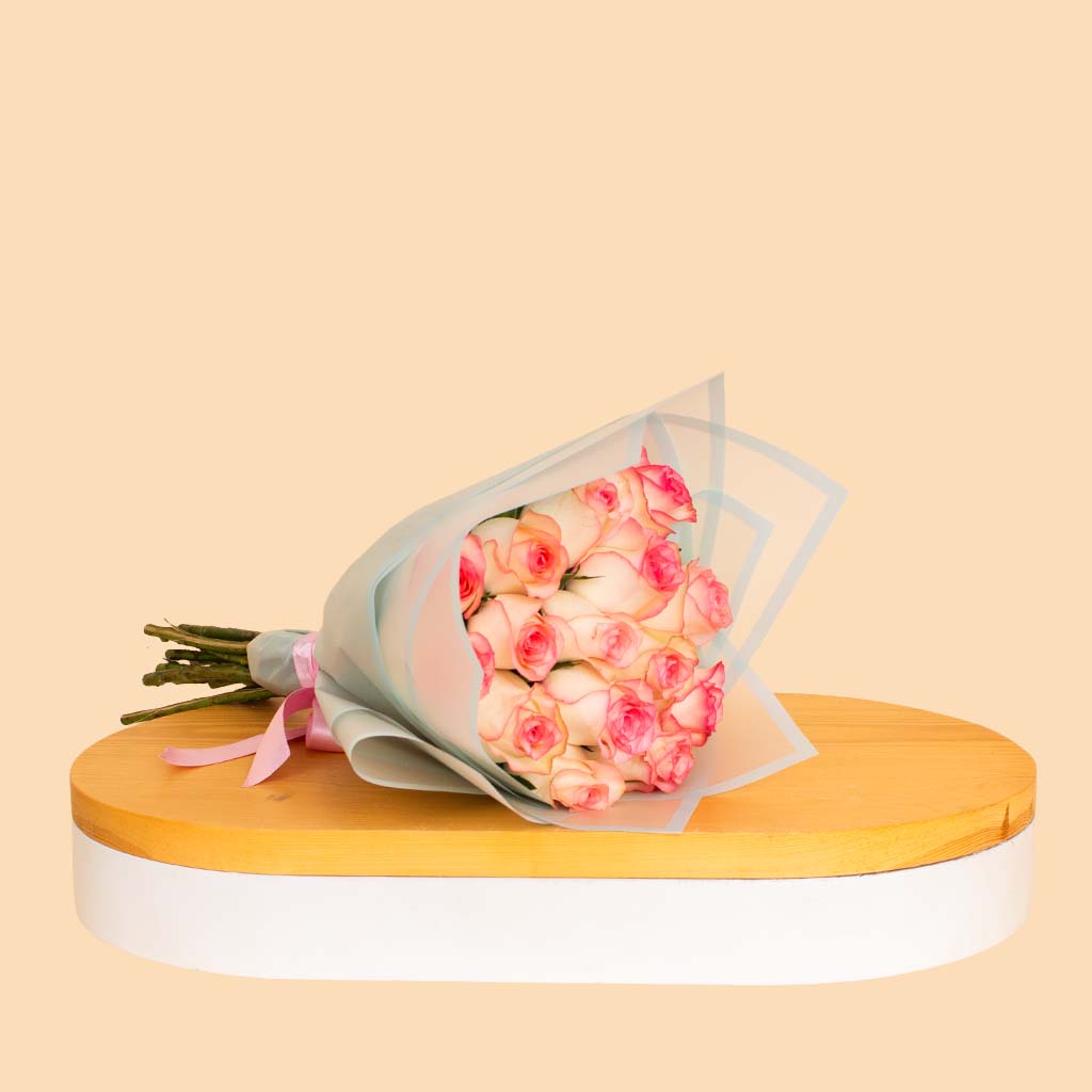 product-image-Zaha Home Glow & Roses Bundle - Lush Vanilla & Into the Woods & Bliss Candle & Pink Roses