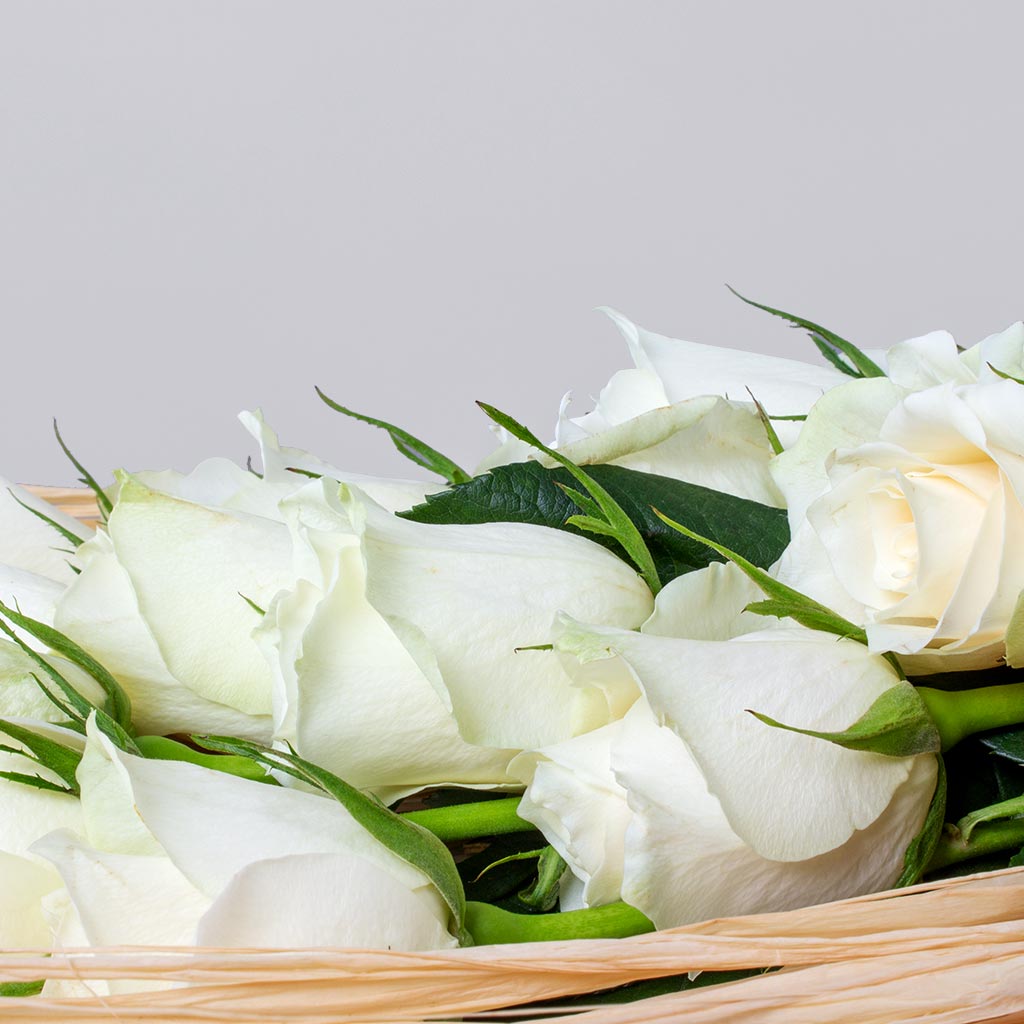 product-image-White Roses Heart-Shaped Bouquet