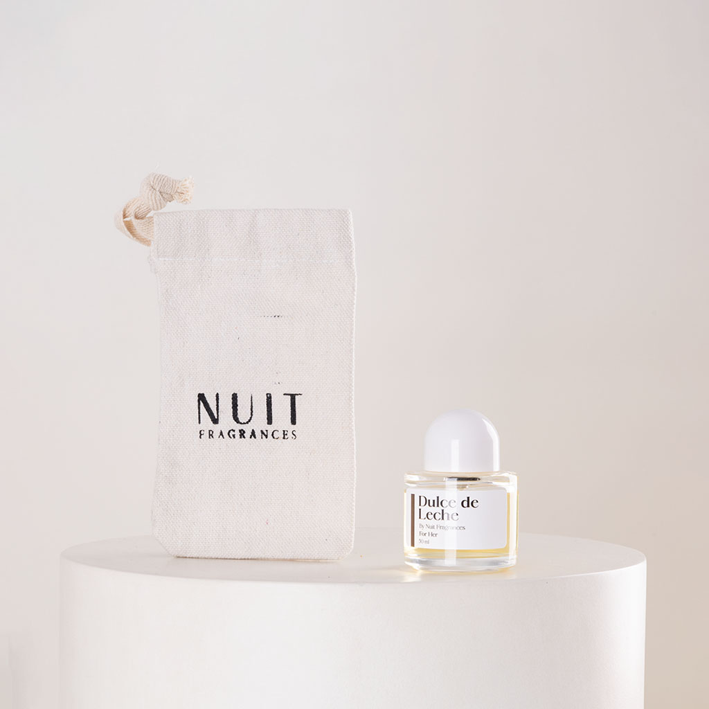 product-image-Nuit Dulce de Leche Perfume 50ml & White Roses Bouquet
