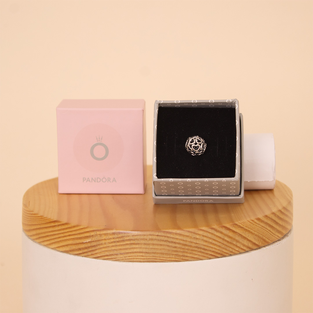product-image-Pandora Hearts All Over Charm
