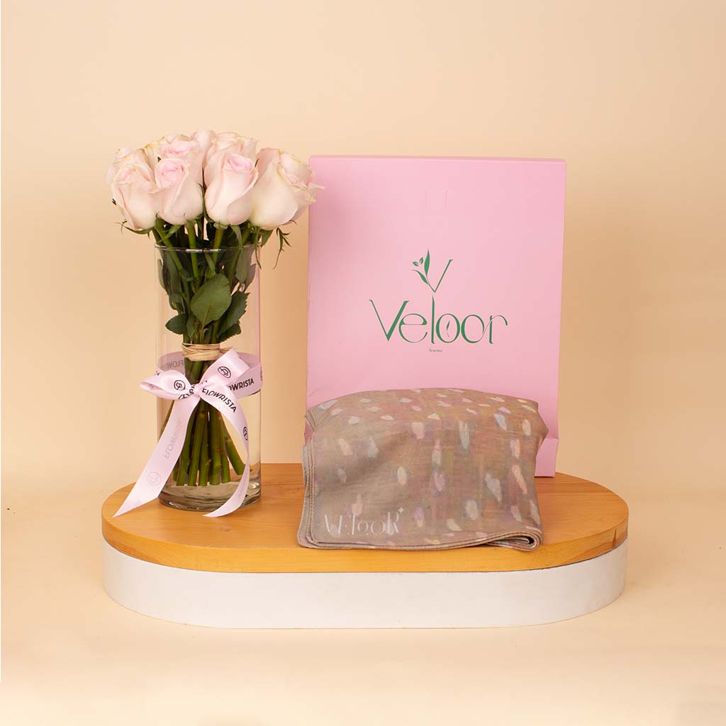 Flowrista Online Flowers Shop Veloor Ghazal Scarf & Pink Roses Vase