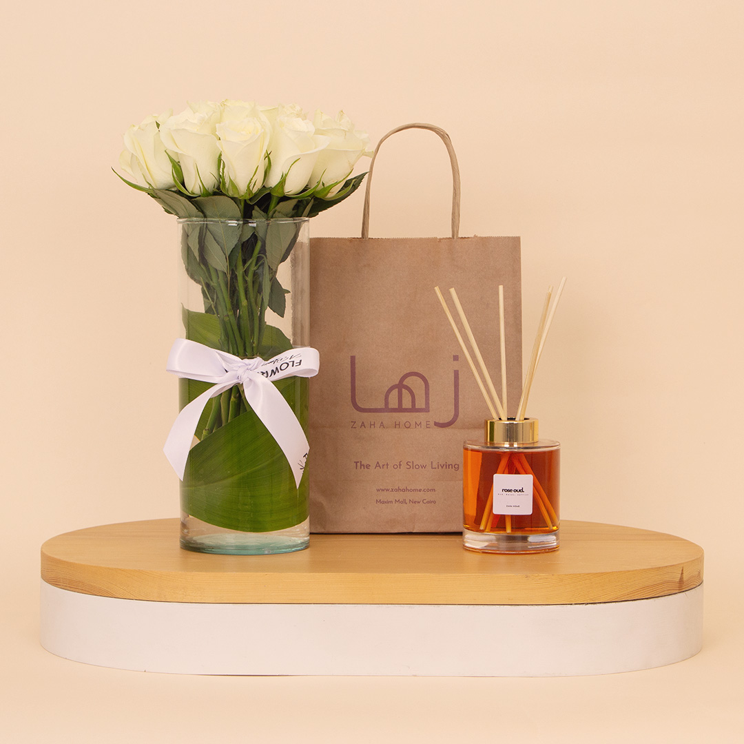 product-image-Zaha Home "Rose Oud" Reed Diffuser & 15 White Roses Vase