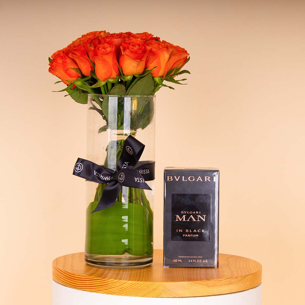 Flowrista Online Flowers Shop BVLGARI Man in Black Eau de Parfum 100 ml & Orange Roses Vase
