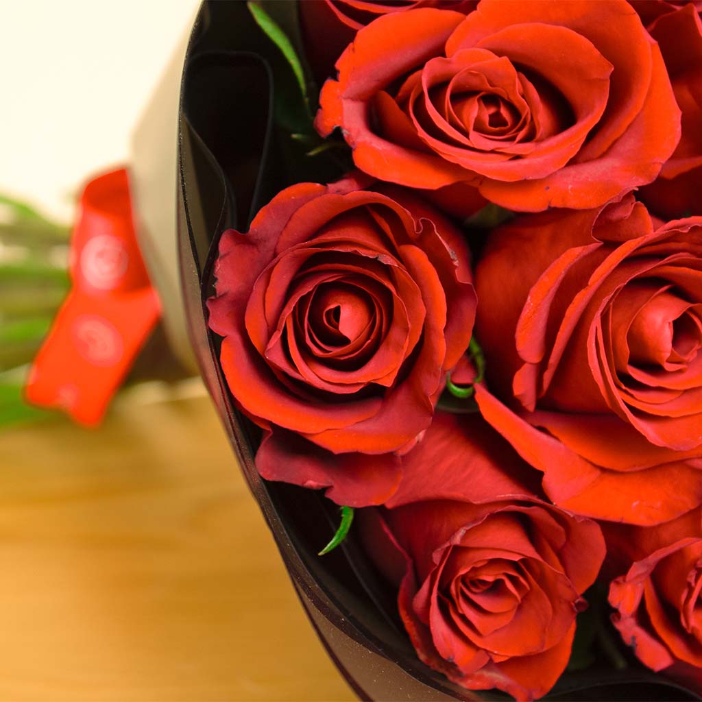 product-image-خاتم اماز الرائع و بوكيه الورد