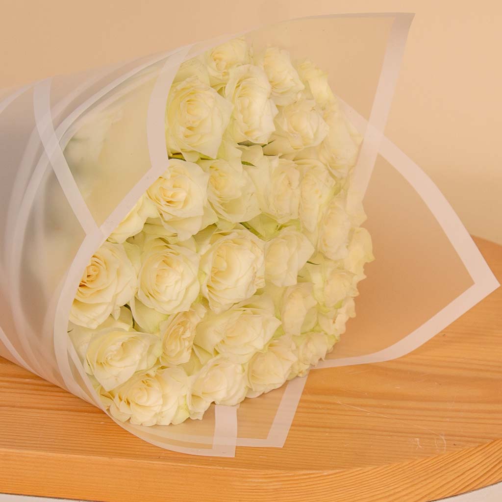 product-image-Hand Bouquet of 25 White Roses