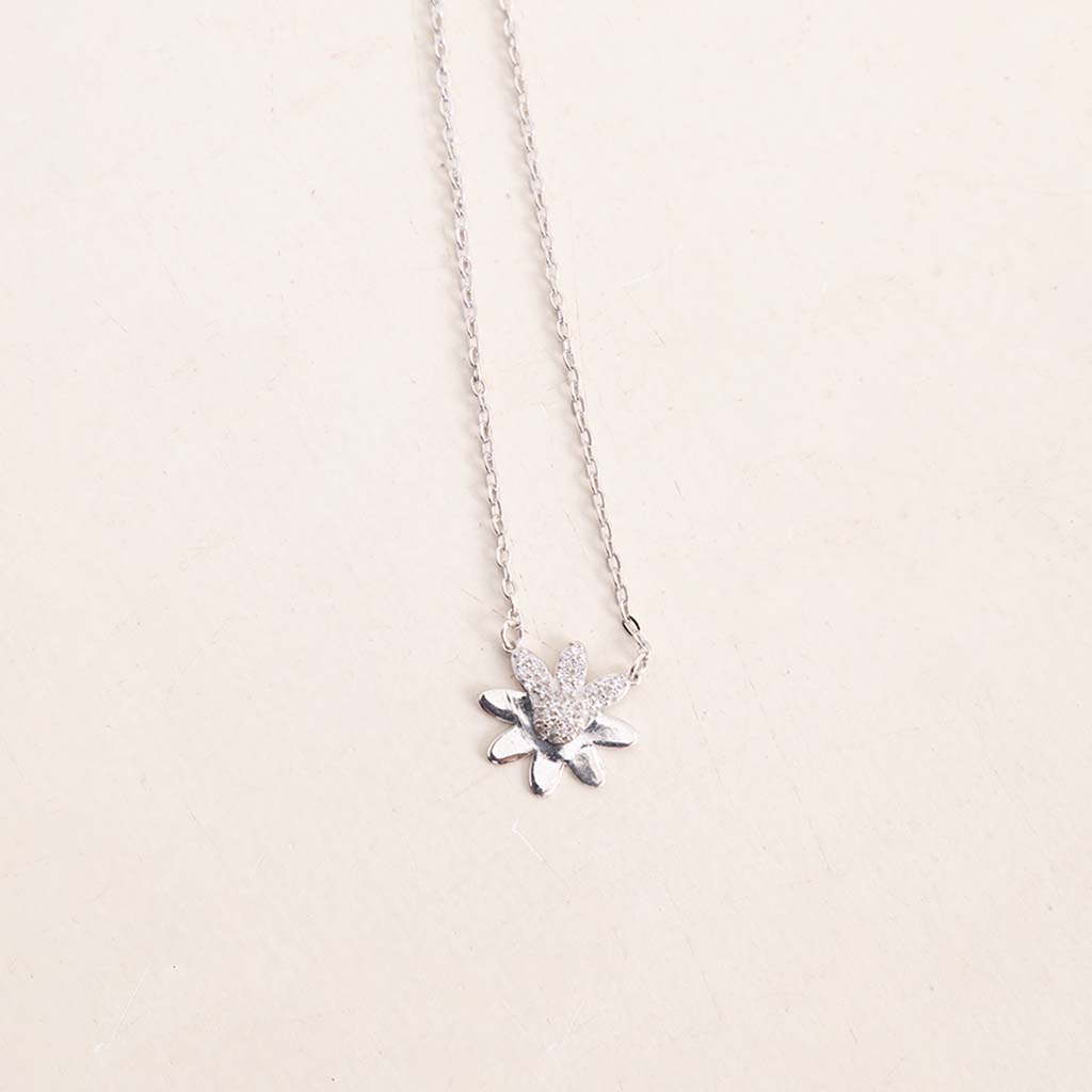 product-image-Felizmoda Sparkle Flower Pendant Silver-Tone Necklace