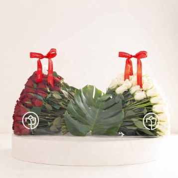 Flowrista Online Flowers Shop حقيبة ورود حمراء وبيضاء من فلوريستا - ١٠٠ وردة