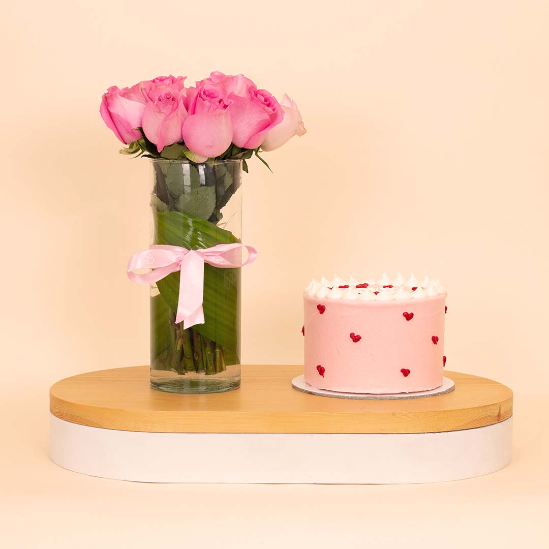 product-image-Ninos Heart-Dotted Birthday Cake & 15 Pink Roses Vase