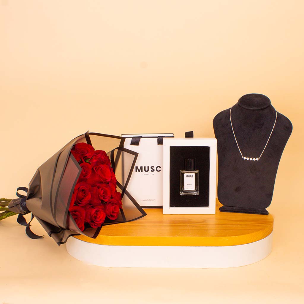 product-image-Signature Musc & Zircon Bundle - Perfume 30ml & Necklace & Red Roses Bouquet