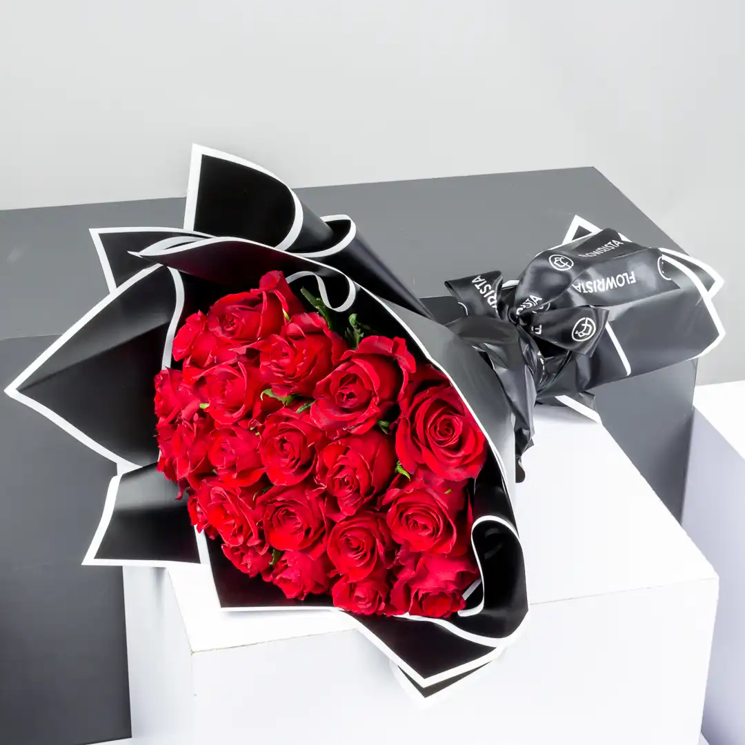 product-image-Flowrista | Red Roses Bouquet - 25 Stems