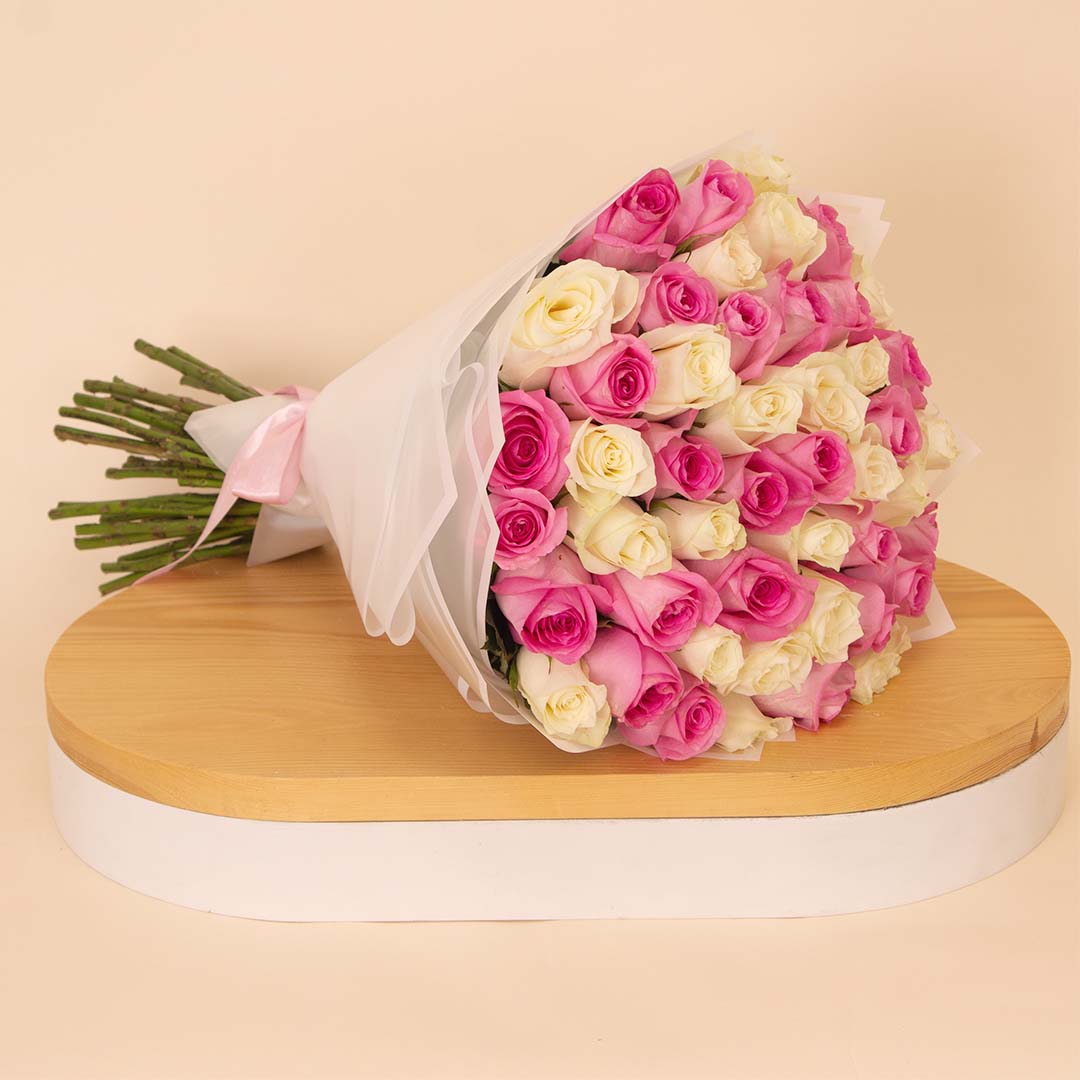 product-image-Flowrista | Grand Bouquet of 50 Pink & White Roses