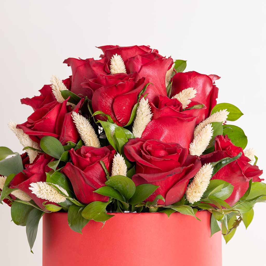 product-image-صندوق فلوريستا الرومانسي الأحمر